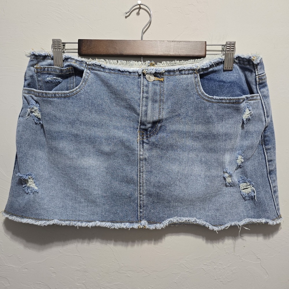 Project Rebel Distressed Denim Mini Skirt Women's Large Blue Raw Hem Stretch